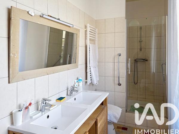 Maison à vendre 4 pièces 183 m² Pellefigue