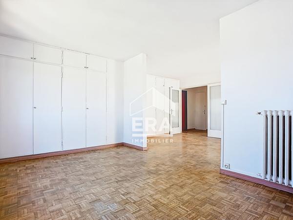 À vendre : Appartement 4 pièces avec vue sur jardin à Marseille, Saint-Just