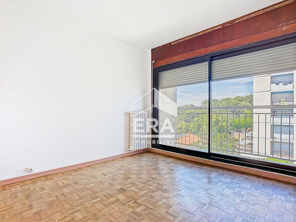 À vendre : Appartement 4 pièces avec vue sur jardin à Marseille, Saint-Just