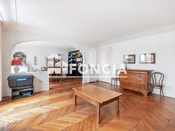À vendre Appartement 5 pièces 135.86 m² - Paris 75010