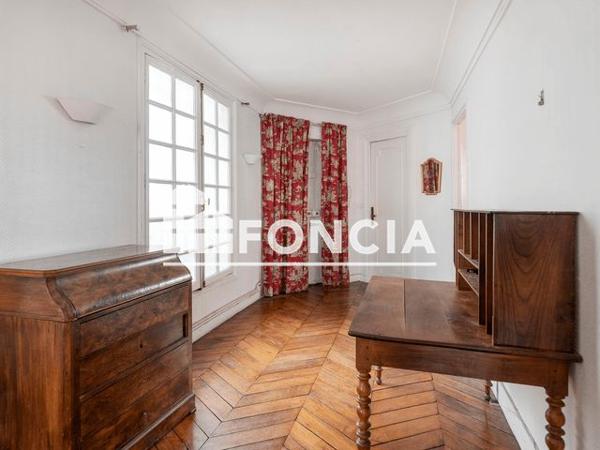À vendre Appartement 5 pièces 135.86 m² - Paris 75010