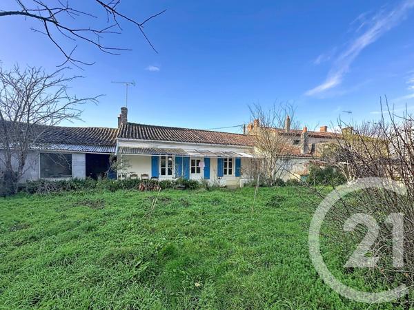Maison à vendre  4 pièces - 110 m2 MOUTIERS SUR LE LAY - 85