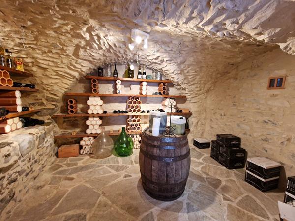 Maison de hameau rénovée en 2002 avec terrasse panoramique
