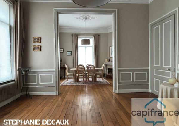 🏡 COUP DE CŒUR en exclusivité –centre-ville FOURMIES- Maison de caractère avec local professionnel ou vie en semi plain-pied.