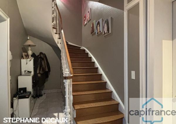 🏡 COUP DE CŒUR en exclusivité –centre-ville FOURMIES- Maison de caractère avec local professionnel ou vie en semi plain-pied.