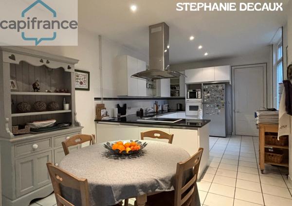 🏡 COUP DE CŒUR en exclusivité –centre-ville FOURMIES- Maison de caractère avec local professionnel ou vie en semi plain-pied.