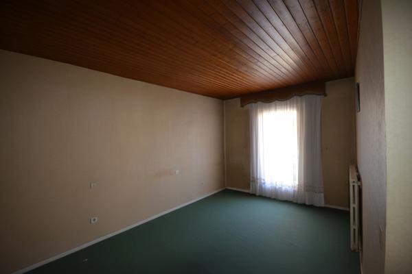 ENSEMBLE IMMOBILIER DE 8 APPARTEMENTS + MURS COMMERCIAUX – TERRAIN DE 2 070 m²