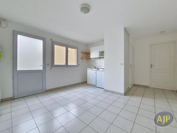 Vente appartement La Roche Sur Yon : 102 000 € - AJP Immobilier La Roche-sur-Yon