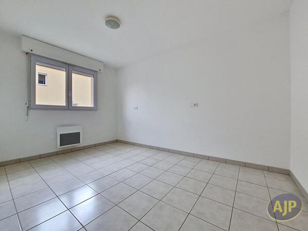 Vente appartement La Roche Sur Yon : 102 000 € - AJP Immobilier La Roche-sur-Yon