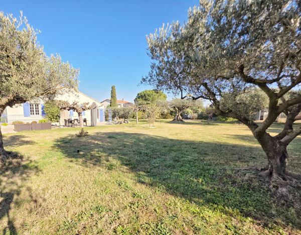 Beaucaire (30300) Charmante maison de plain-pied avec grand espace vert