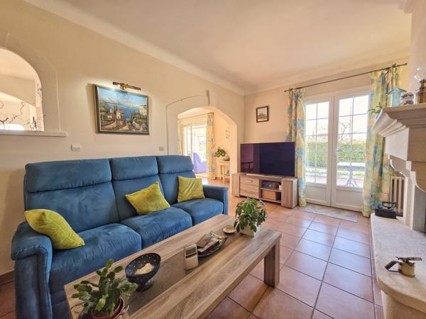 Beaucaire (30300) Charmante maison de plain-pied avec grand espace vert