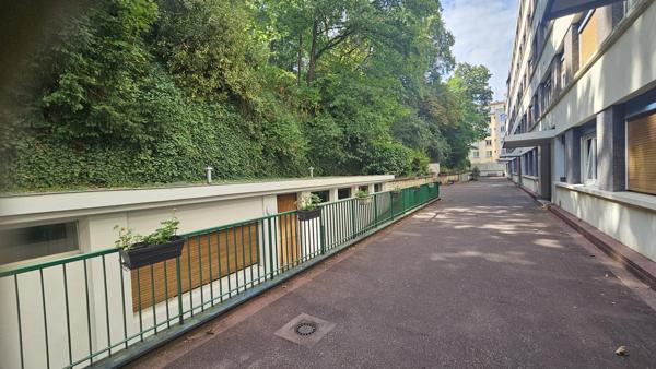 À vendre - Appartement, 3 pièces situé à Poitiers (86000)