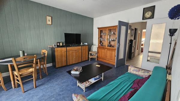 À vendre - Appartement, 3 pièces situé à Poitiers (86000)