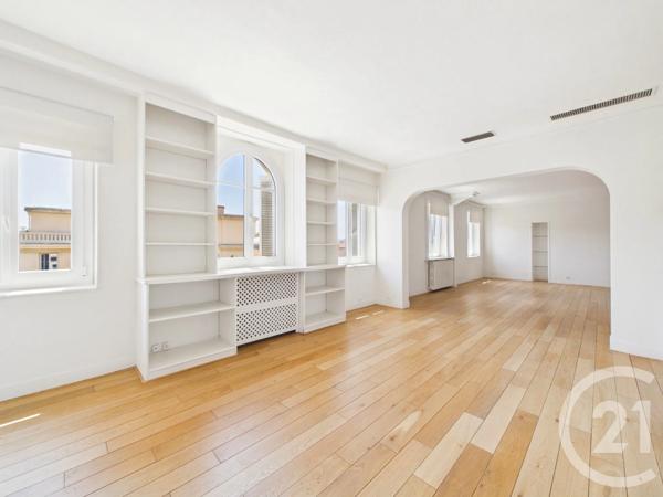 Appartement F5 à vendre  5 pièces - 175 m 2   NICE  - 06