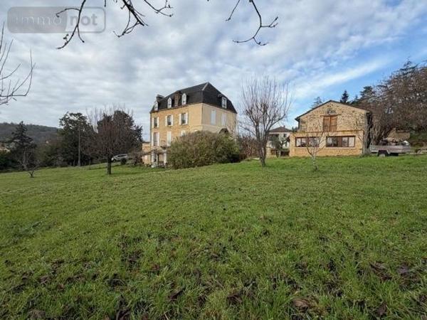 Maison de maître à vendre à Sarlat-la-Canéda en Dordogne (24200), ref : 143 Maison de maître à vendre à Sarlat-la-Canéda en Dordogne (24200), ref : 143