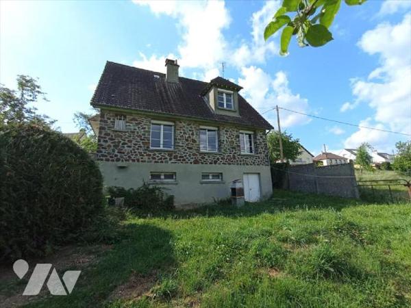 Centre-ville de Condé sur Noireau , une maison d'habitation individuelle à rénover de cinq pièc...