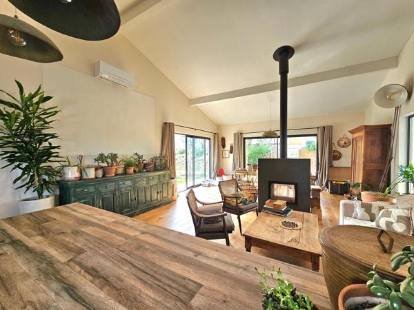 Superbe villa avec piscine quartier recherché de Lançon Provence