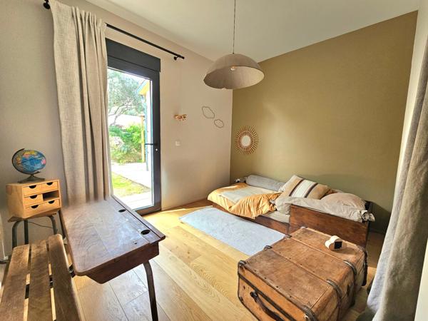 Superbe villa avec piscine quartier recherché de Lançon Provence