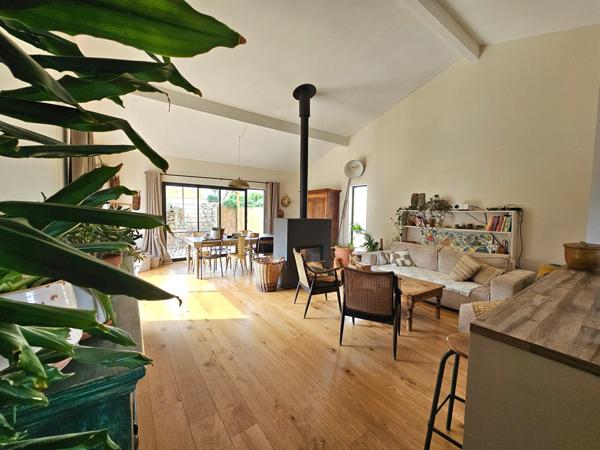 Superbe villa avec piscine quartier recherché de Lançon Provence