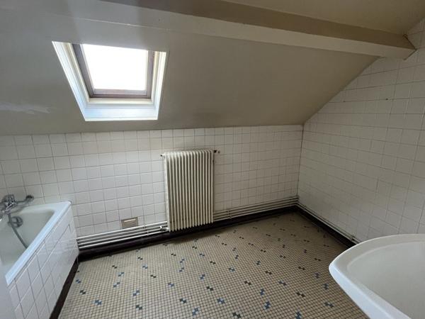 Maison à louer |  Mehun-sur-Yèvre |  4 pièces | 139 m²