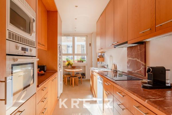 Appartement d'angle à deux pas du Ranelagh