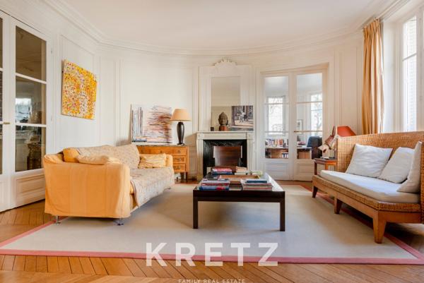 Appartement d'angle à deux pas du Ranelagh