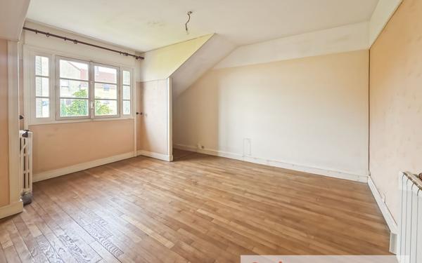 Maison à vendre    5 pièces • 86 m2 Argenteuil