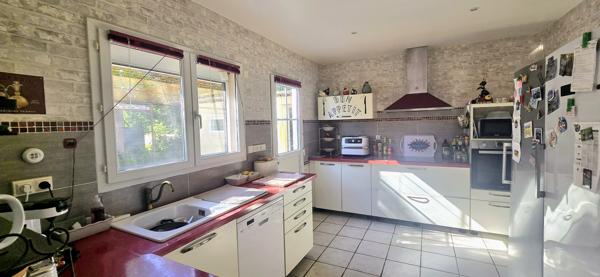 Maison T5 - Reillanne - Réf. 510-L