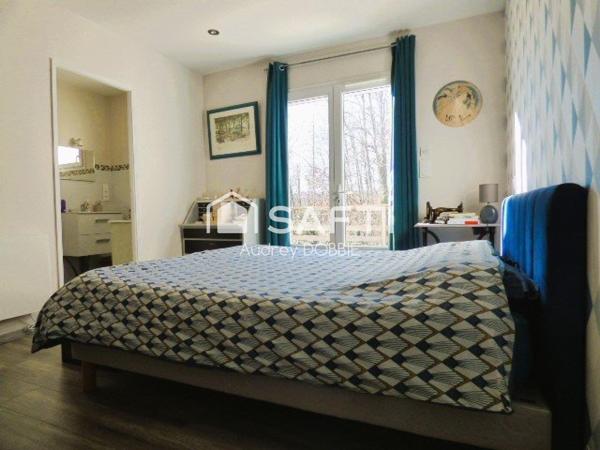 Lablachère : Maison de plain pied avec garage et jardin