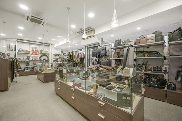 Colombes (92700) LOCAL 200M2 EMPLACEMENT N1