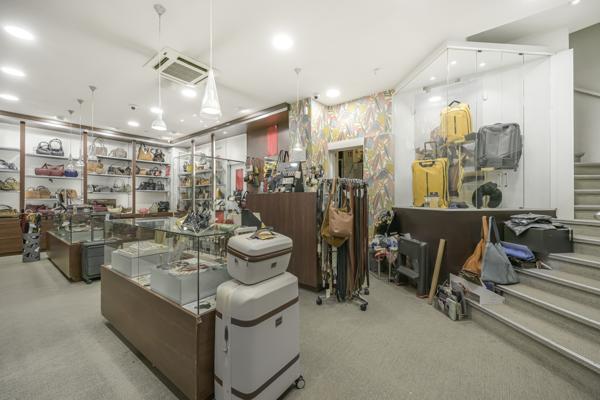 Colombes (92700) LOCAL 200M2 EMPLACEMENT N1