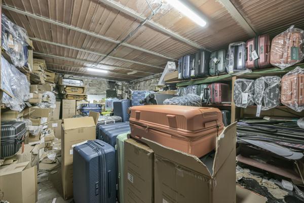 Colombes (92700) LOCAL 200M2 EMPLACEMENT N1