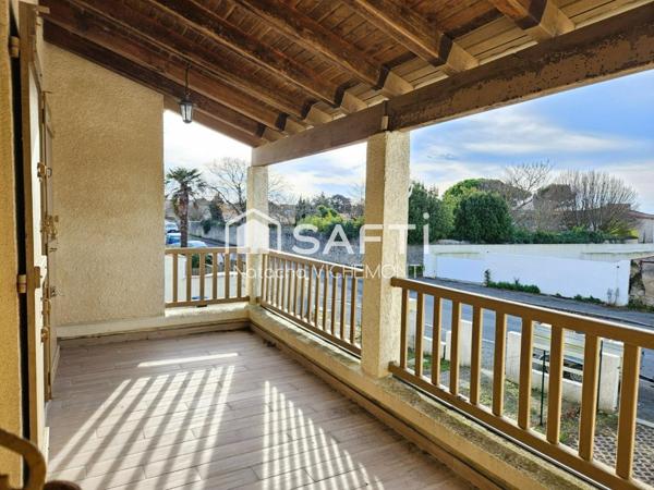 Appartement sans travaux en plein centre bourg deux chambres et balcon