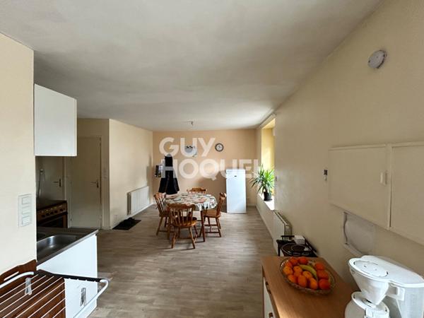 Immeuble à vendre à Moréac - local commercial et appart.4 pièces, 110 m²