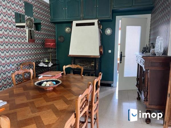 Lumineuse maison 4 chambres avec extérieur