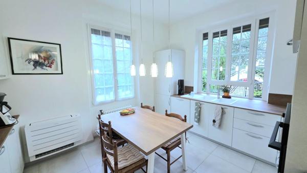 Meylan cartier ces Jules Flandrin Maison 6 p + 2 cuisines