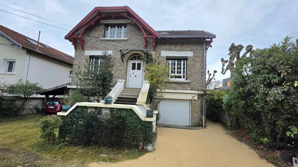 Meylan cartier ces Jules Flandrin Maison 6 p + 2 cuisines