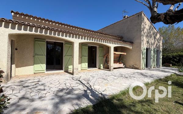 Maison à vendre    4 pièces •  Saint-Martin-de-Crau