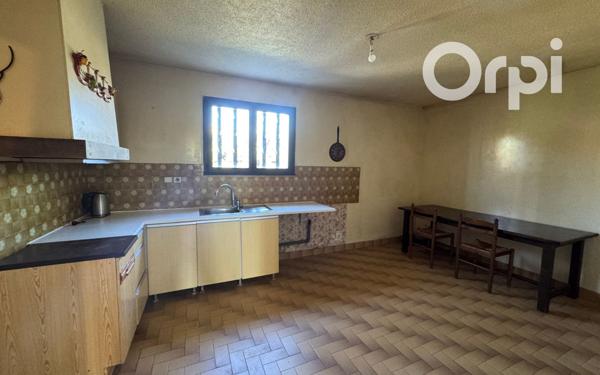 Maison à vendre    4 pièces •  Saint-Martin-de-Crau