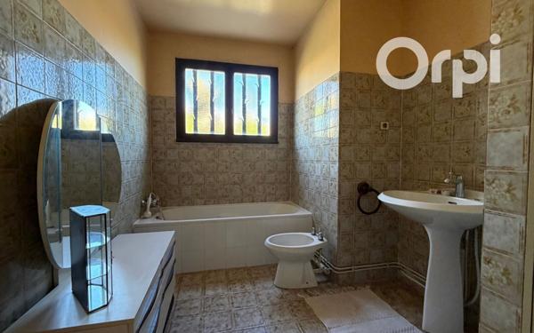 Maison à vendre    4 pièces •  Saint-Martin-de-Crau