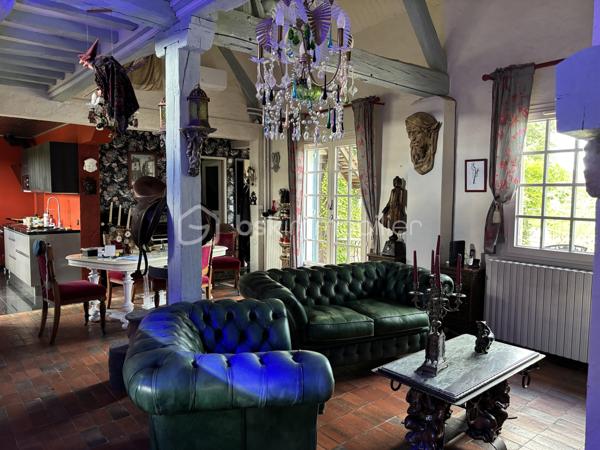 Dans un environnement calme à l'entrée d'une impasse, cette belle propriété de 160 m2 située à vimory, village avec ses commodités, proche de Montargis à tout pour vous séduire : 

Au rez de chaussée :
- une entrée sur salon cathédrale
- une cuisine
- une salle de bain ( double baignoire balnéo)
- wc indépendant 
- une chambre ( actuellement pièce pour instruments musique)
- une suite parentale avec salle d'eau ( douche à l'italienne)

à l'étage une mezzanine dessert : 
- une chambre
- trois chambre en enfilade dont une avec sa propre salle d'eau et wc indépendant

Fibre optique, fenêtre double vitrage pvc avec verre anti effraction, clim réversible vous offre tout le confort dont vous aurez besoin.

un local technique disposant d'une pièce de rangement en plus est attenant à la maison 

un double abris 

un double garage de 40m2 + une pièce aménagée de 40m2 (actuellement studio de musique).

panneaux solaires avec revente du surplus d'électricité possible.

pour profiter du beau temps, un jardin entièrement clos de 3840m2 disposant d'une marre, d'un puit en eau, de quelques arbres fruitiers et d'une belle terrasse complète ce bien.

une propriété qui offre de beaux volumes, avec de beaux matériaux, rare sur le secteur.

Plus de photos possible sur demande.