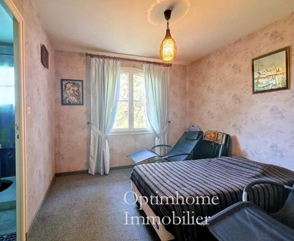 Maison 6 pièces sur grand terrain au calme