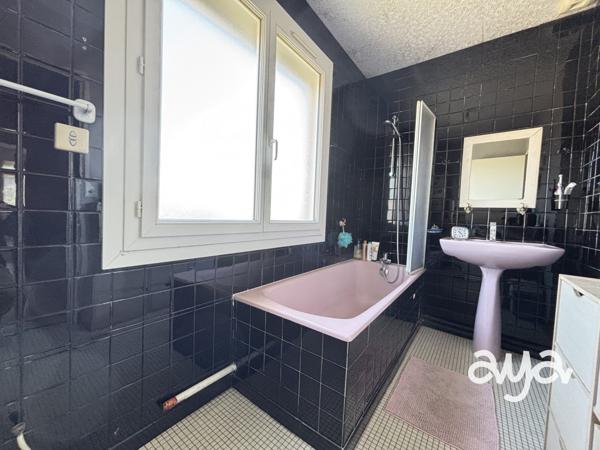 Maison 4 chambres avec suite parentale – jardin sans vis-à-vis – emplacement idéal