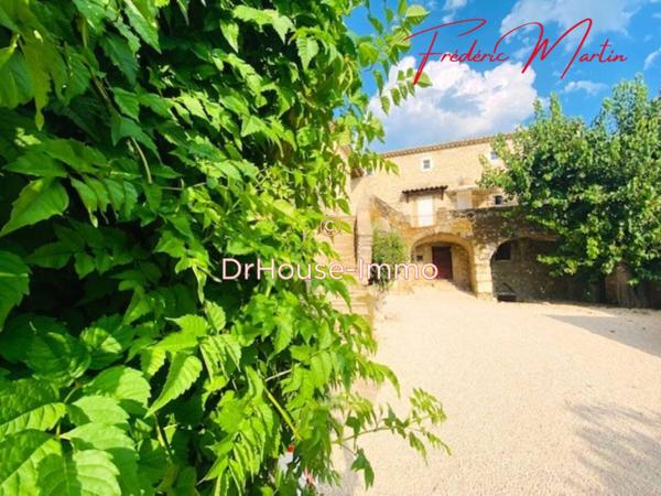 Maison à vendre 11 pièces de 300 m²