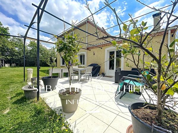 Villa contemporaine - 145 m² - Terrain 2500 m² - Au calme -  7 min Lavaur