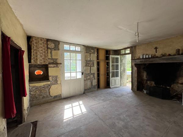 Maison ancienne à rénover à Anché - Fort potentiel