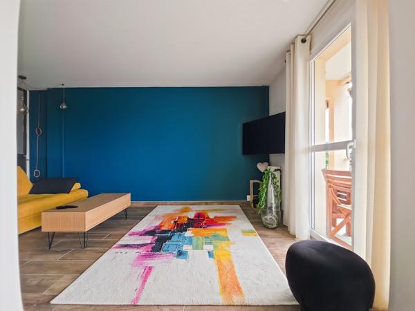 Appartement
         4 pièces
        - 90 m² Exclusivité 285 000 € *