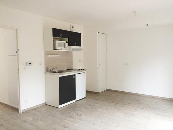 PROCHE CHANTENAY ET MELLINET T2 AVEC JARDIN , Nantes 44100