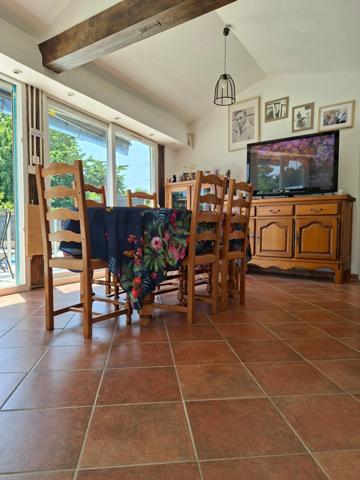 Longère 7 pièces, garage, au calme, dans hameau, proche Fresnay sur Sarthe et Ancinnes, 3min A28 & Gare