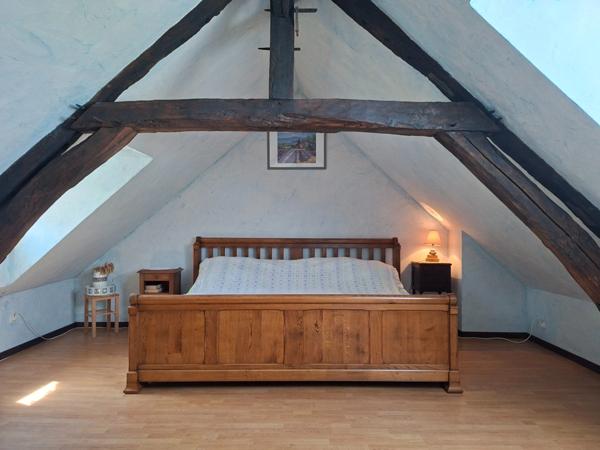 Longère 7 pièces, garage, au calme, dans hameau, proche Fresnay sur Sarthe et Ancinnes, 3min A28 & Gare